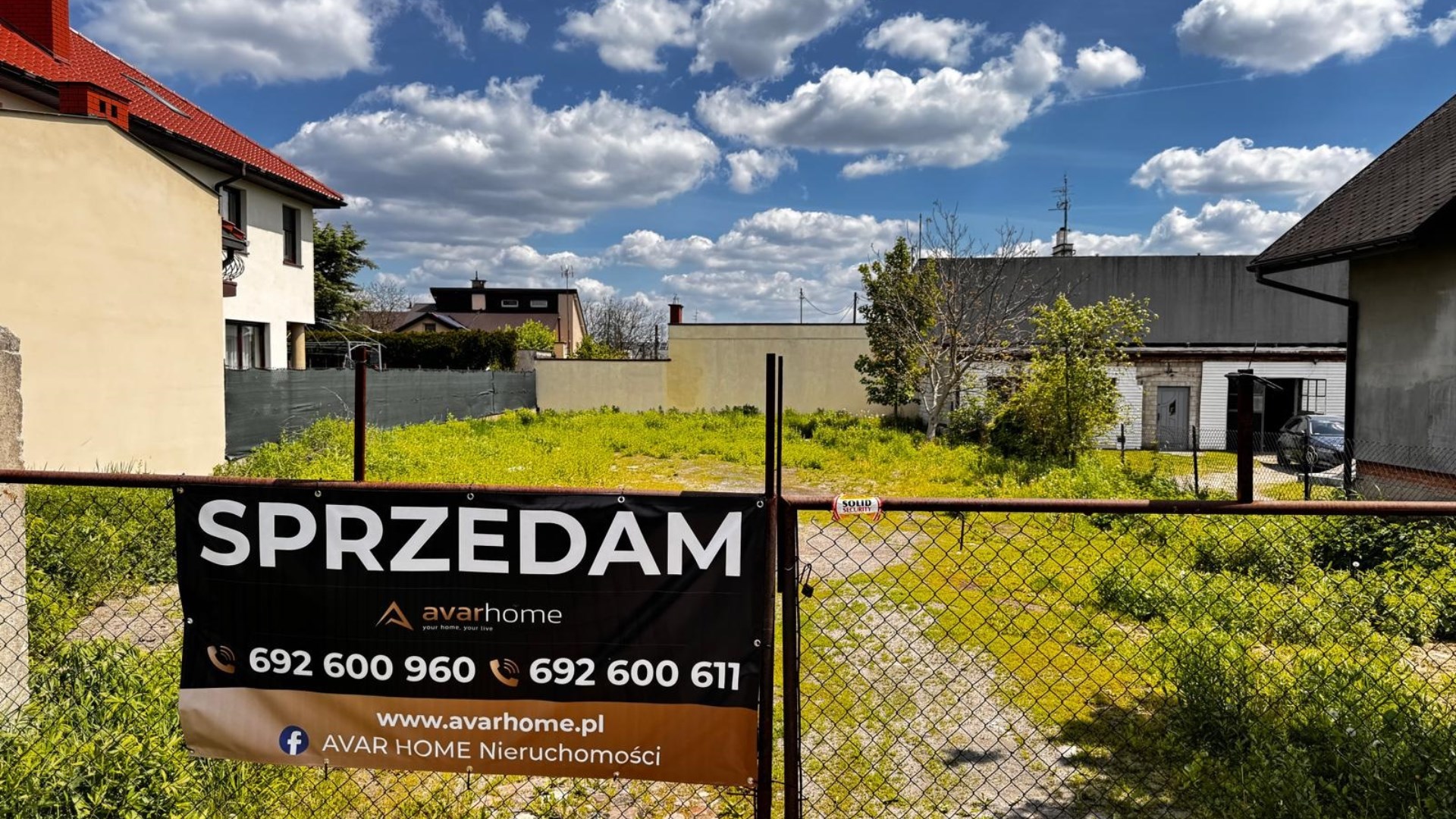Działka na sprzedaż